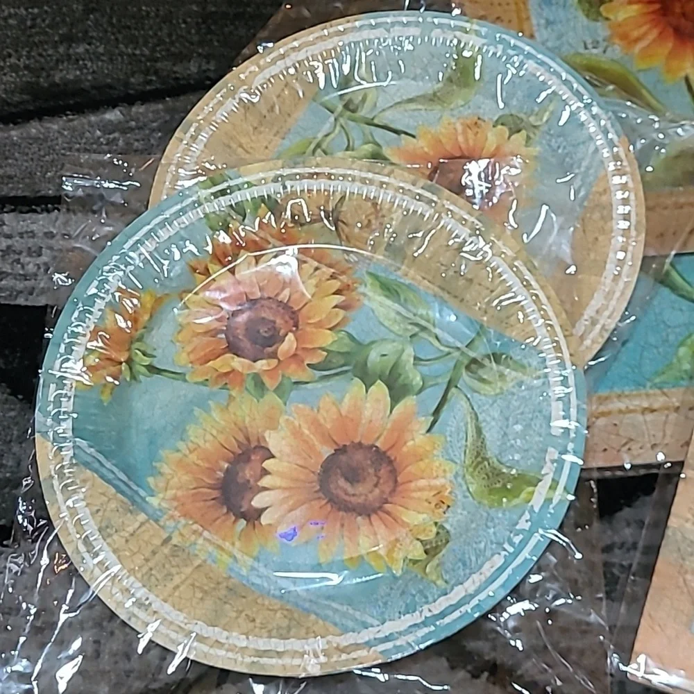SUNFLOWER 🌻 MATCHING DISPOSABLE TABLE SETTINGS PARTY SUPPLIES SEVERS 8 P